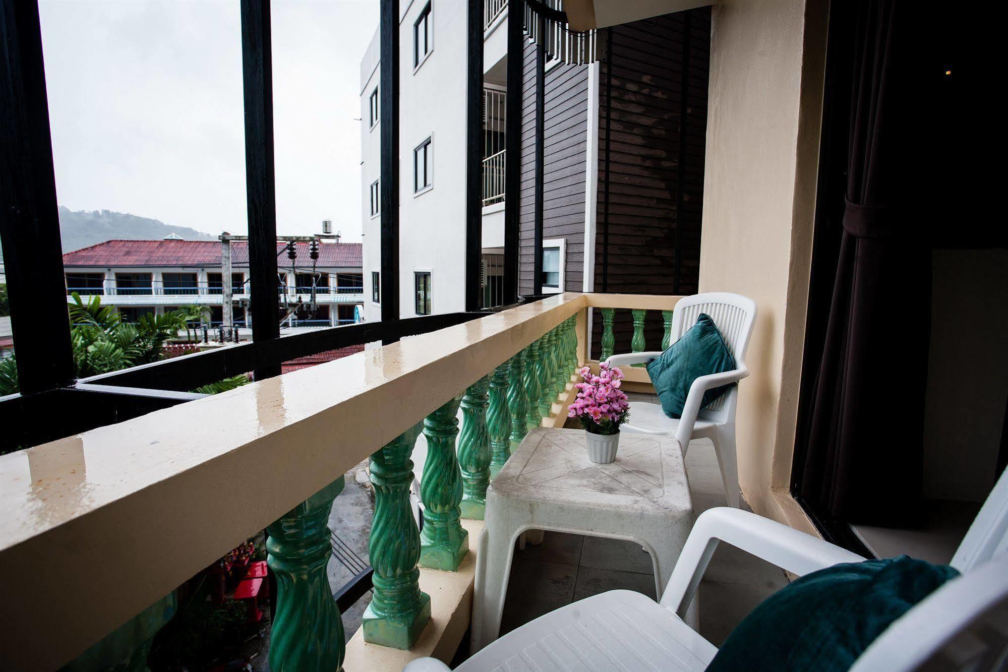 The Wave Hotel Patong Sha Phuket Exterior photo